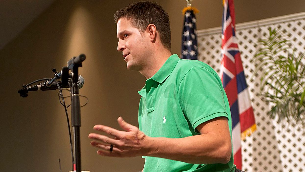 War hero turned troll: Man who raised millions for border wall uses social media to attack his detractors