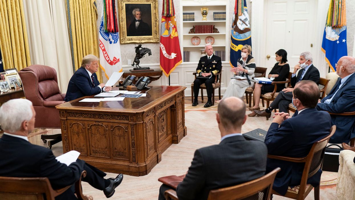Trump administration privately warned wealthy donors while publicly downplaying the coronavirus