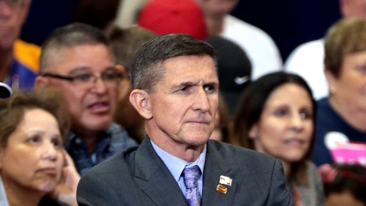 Trump pardons Michael Flynn — making himself look even more guilty