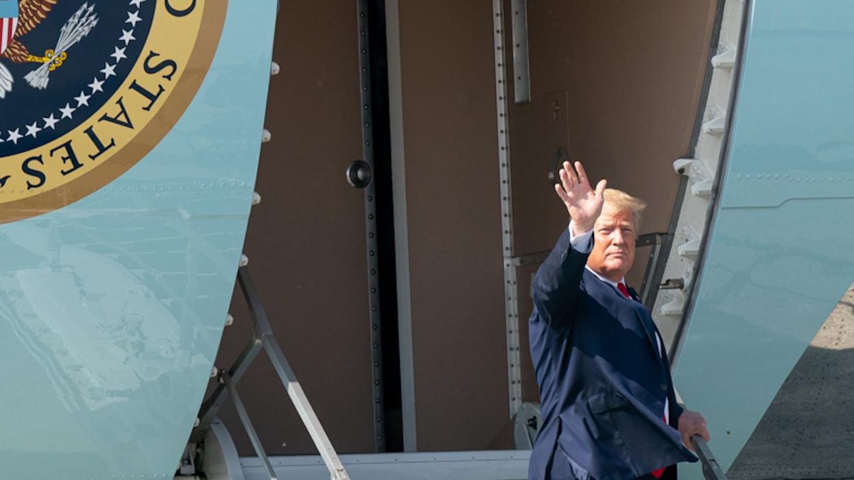 Trump World keeps admitting to an ongoing crime