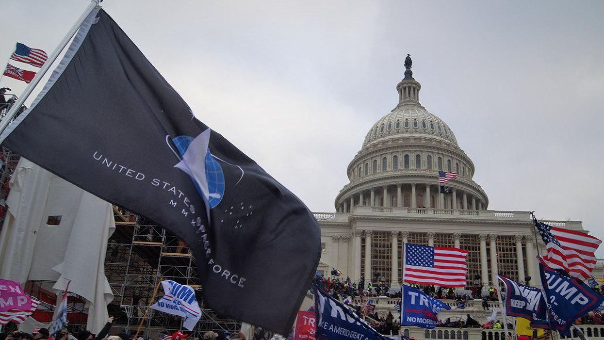 A 'lifetime member' of the Oath Keepers just sealed a cooperation deal in Capitol insurrection case