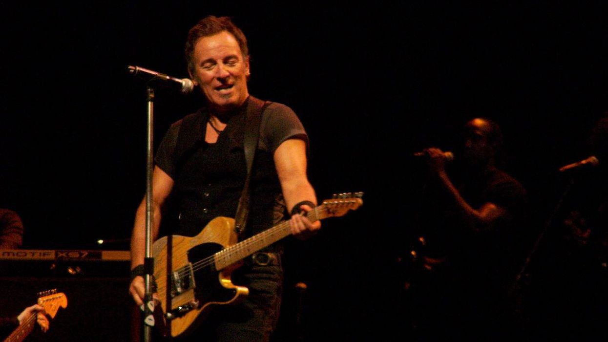 Official says Bruce Springsteen was arrested for driving while intoxicated in 2020
