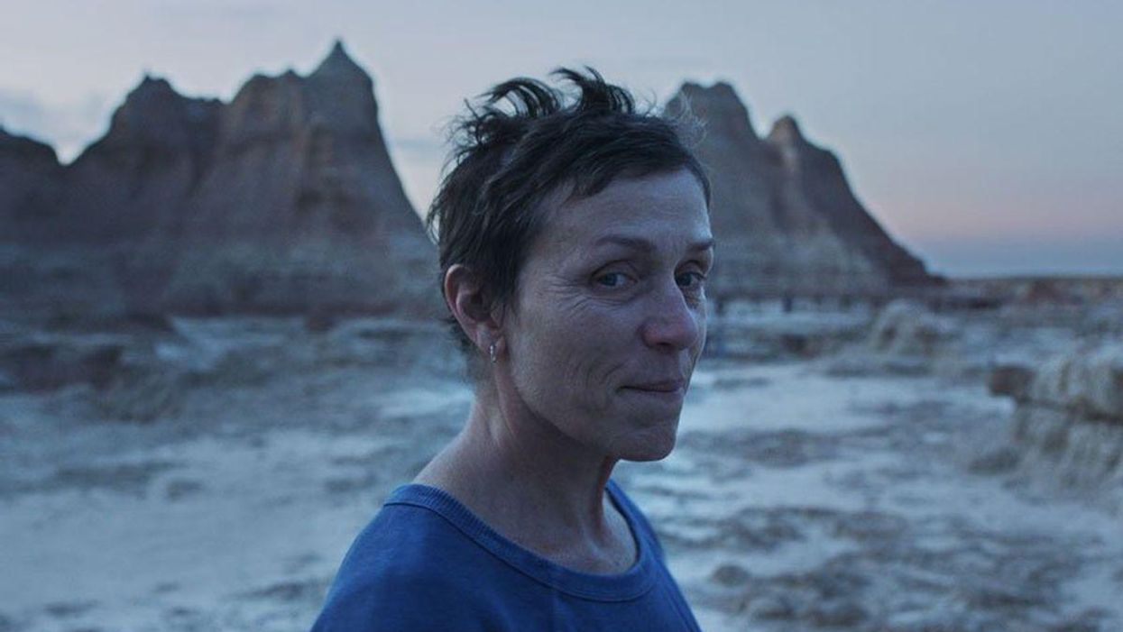 Frances McDormand journeys to an Oscar-worthy performance in Chloe Zhao's wandering 'Nomadland'