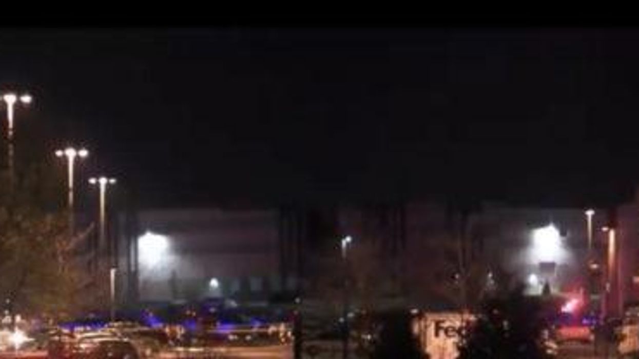 Watch: Eyewitness describes 'hooded figure' with 'an AR' at Indianapolis FedEx mass shooting