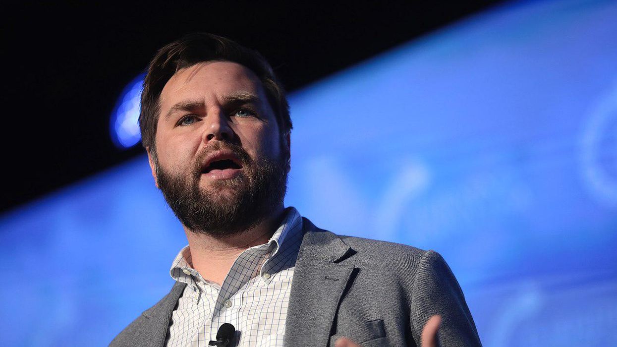 Hilarious but scathing video explains why this famous author has become the far right’s new ‘race-baiting culture war it boy’