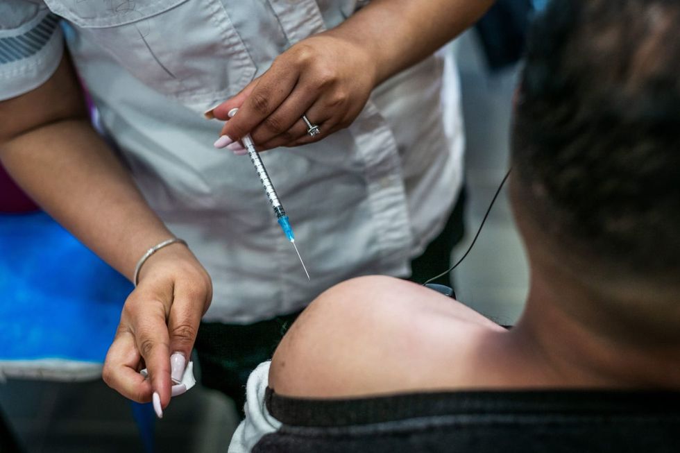 Does a booster vaccination bring different side effects?