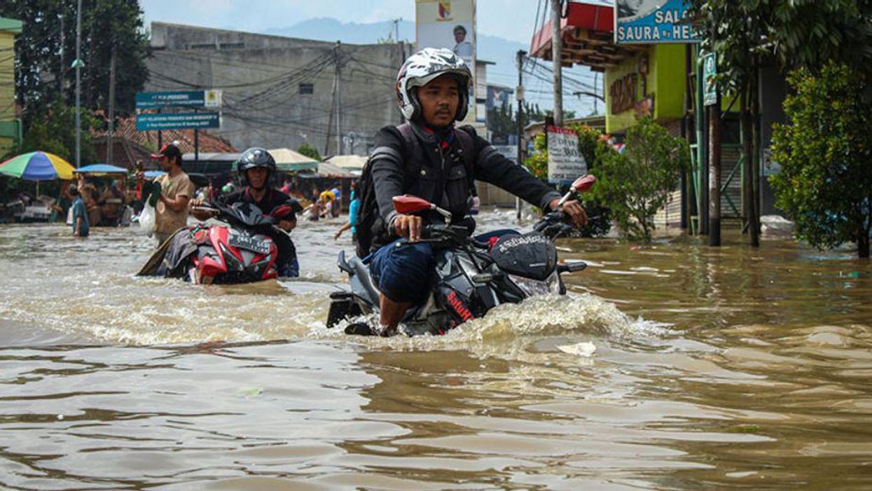 Officials reveal that atmospheric CO2 levels have reached an 800,000-year peak