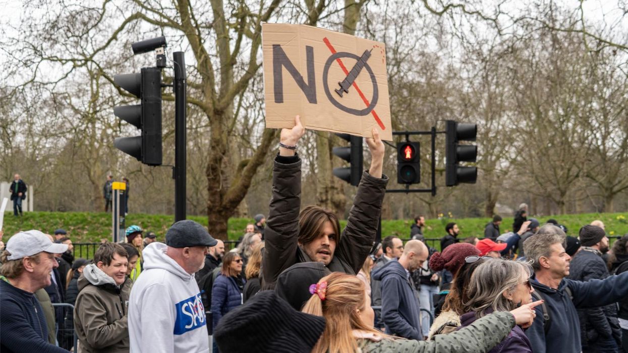 Anti-vaxxers shut down Georgia vaccination event