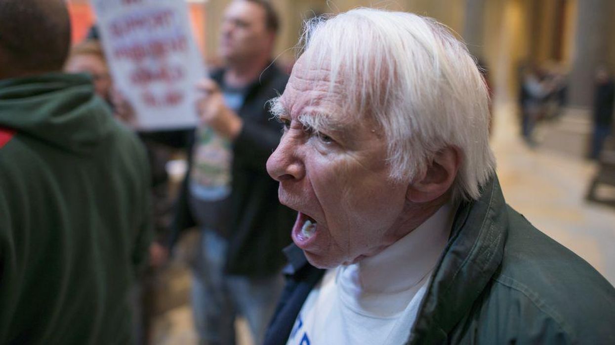 The symptoms show American culture ia transitioning into a violent oligarchy
