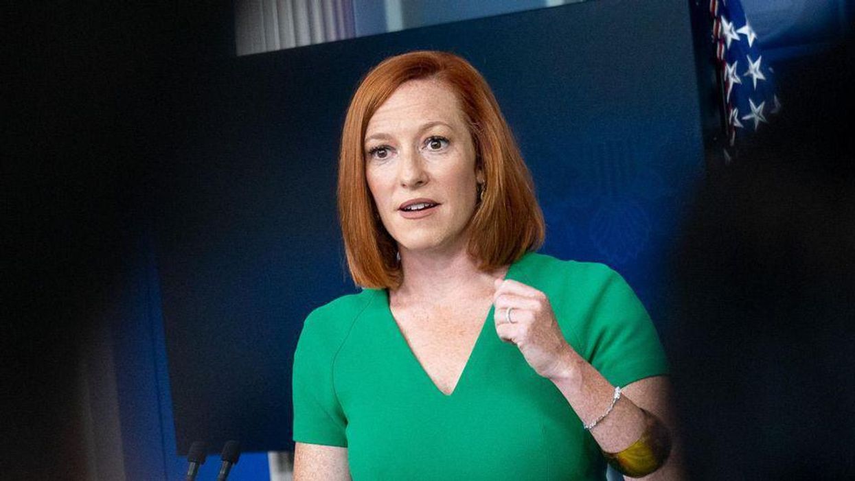 Jen Psaki mocks Newsmax reporter for yelling questions after briefings end