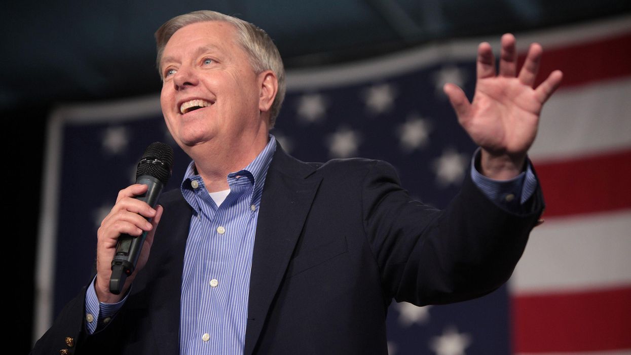 Lindsey Graham's attempted criticism of Biden backfires when Twitter users flip the script