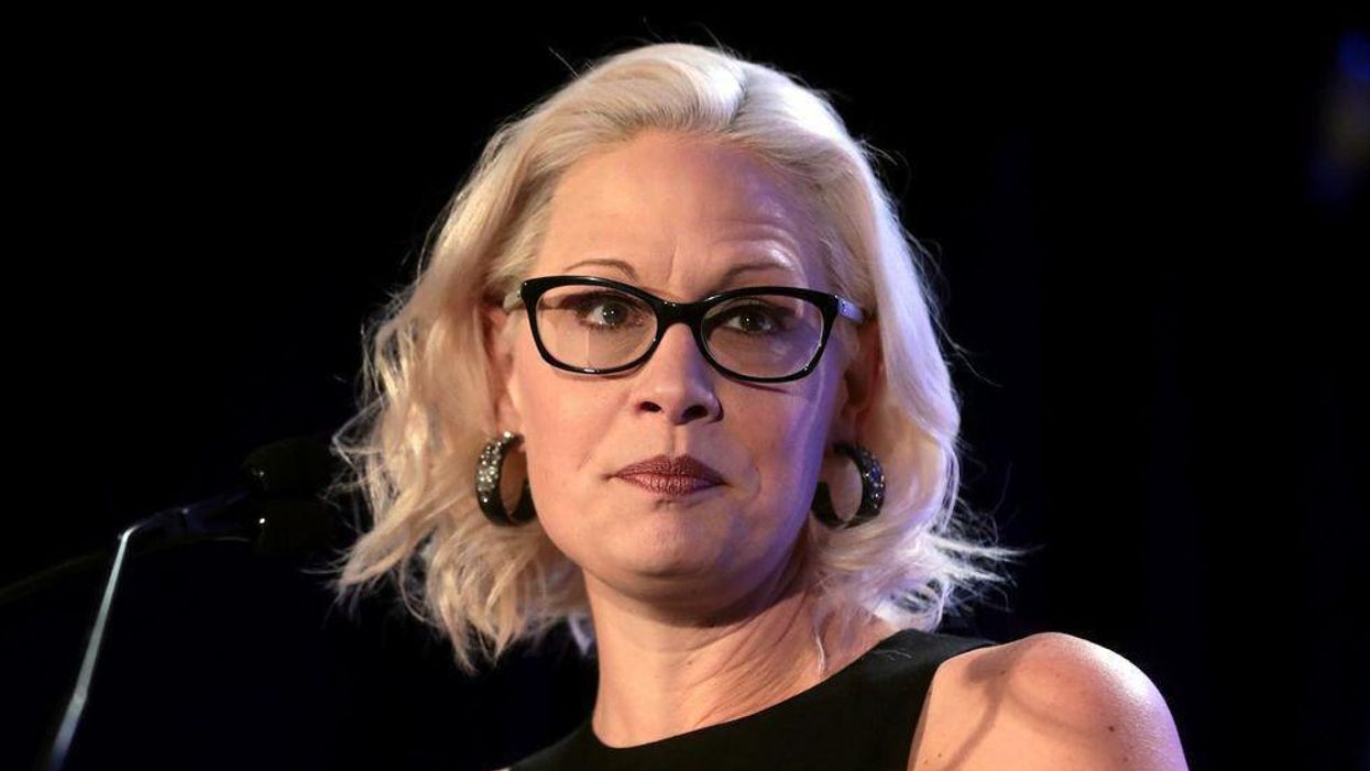 Kyrsten Sinema is raking in cash from GOP and fossil fuel donors — but it may not be enough to win re-election
