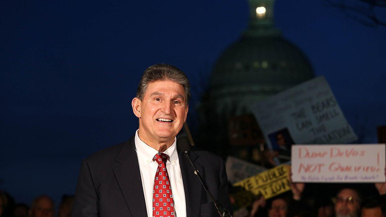 Economists thoroughly debunk Joe Manchin’s fear that Build Back Better is a recipe for rapid inflation