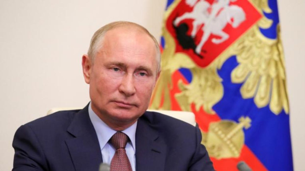 Democrats can unite Americans by being the anti-Vladimir Putin party