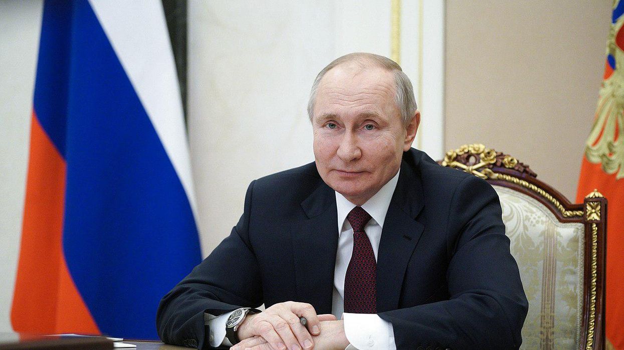 Far-right MAGA media is promoting a debunked Kremlin conspiracy theory