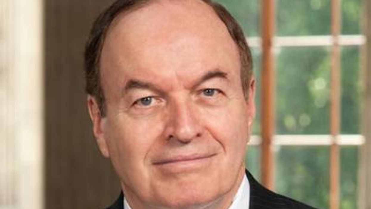 Outgoing GOP Senator's campaign cash could rewrite Alabama politics