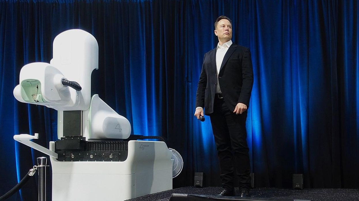Why Elon Musk’s 'chaotic' management of Twitter has a 'distinct echo' of Trump’s presidency: journalist