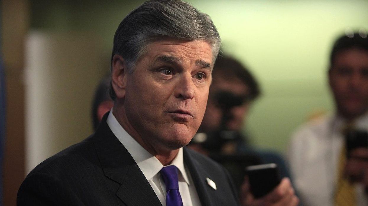 Sean Hannity was 'actively misinforming' Fox News viewers during Sidney Powell interview: columnist