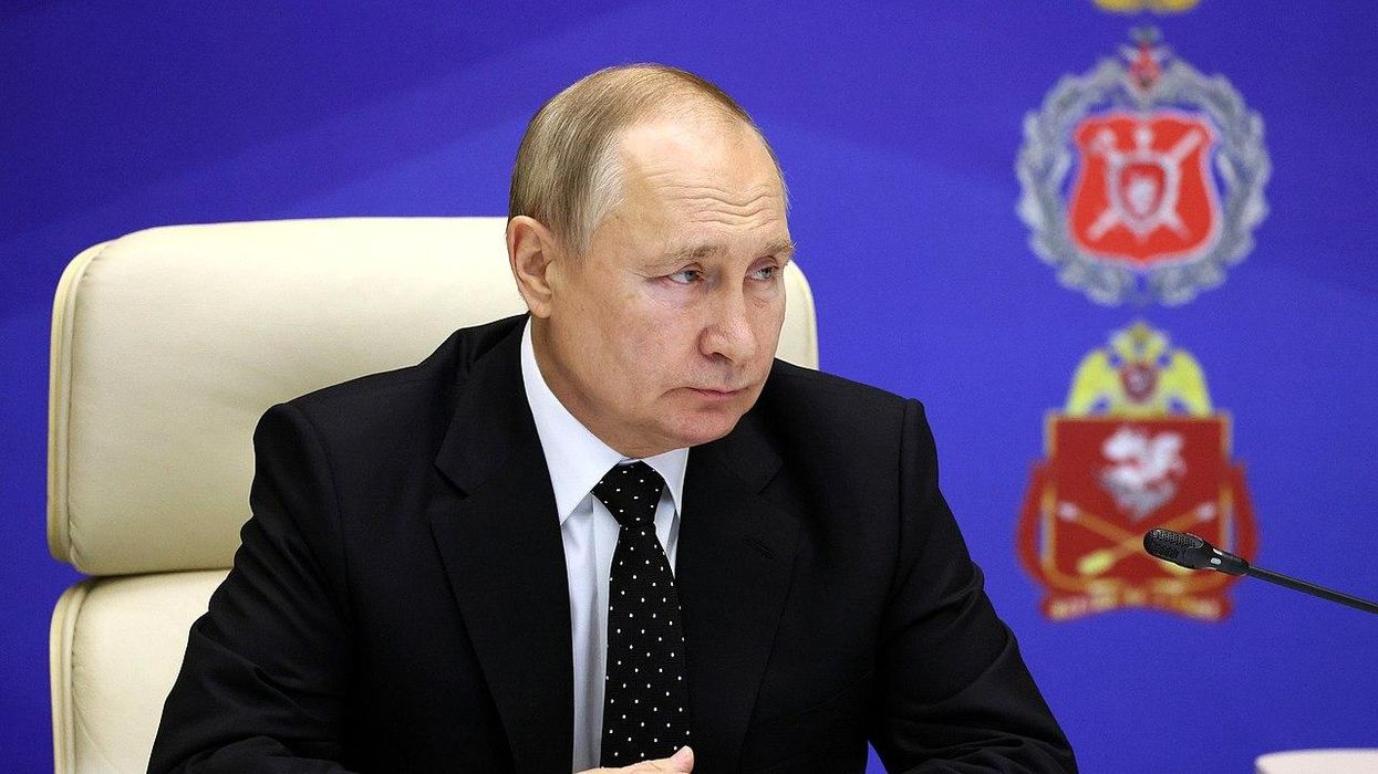 Vladimir Putin cracks down on dissent as ally threatens nuclear war