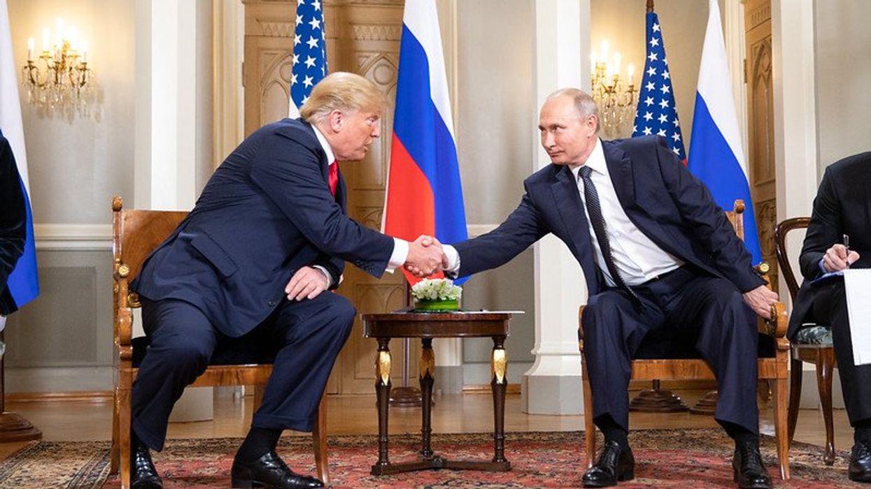 Trump hides the worst scandal in American history in plain sight