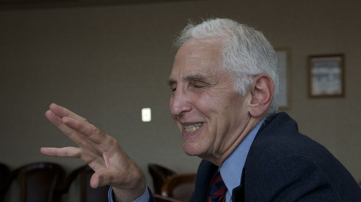 Pentagon Papers whistleblower Daniel Ellsberg dead at 92