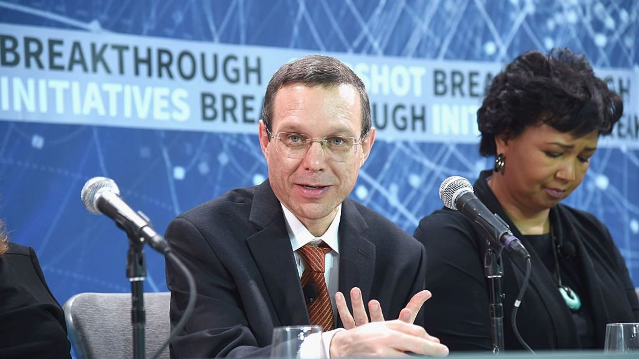 Harvard astrophysics professor claims he found ET tech inside a meteor: report