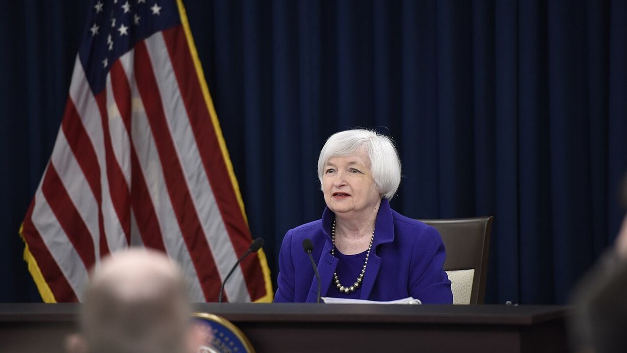 Conservative National Review writer calls out Trump and DeSantis for downplaying 'inflation and the economy'