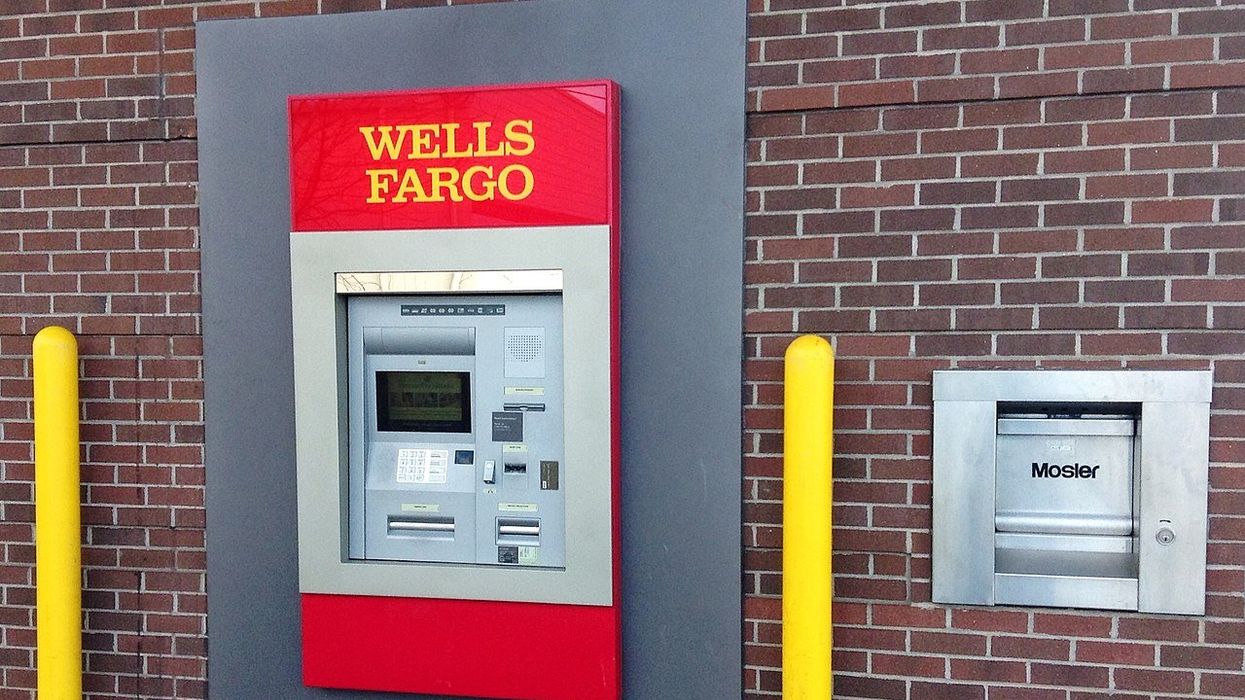 Wells Fargo customers report missing deposits as bank deals with technical glitch