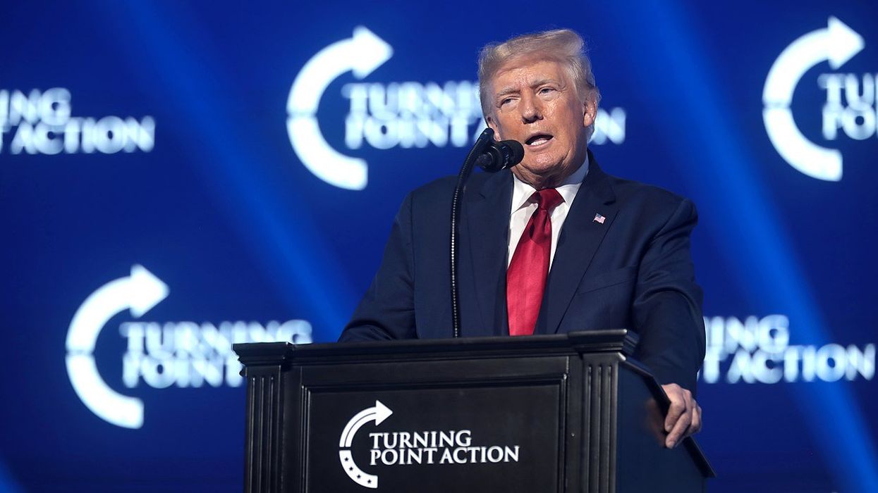 Trump lecturing others on paying bills? LOL!
