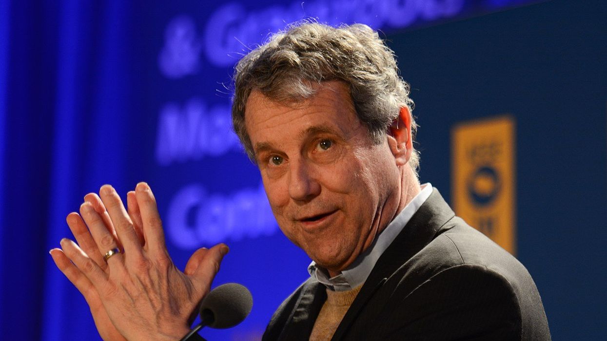'Pro-labor populist' Senator Brown hopes to beat the odds in GOP-leaning Ohio