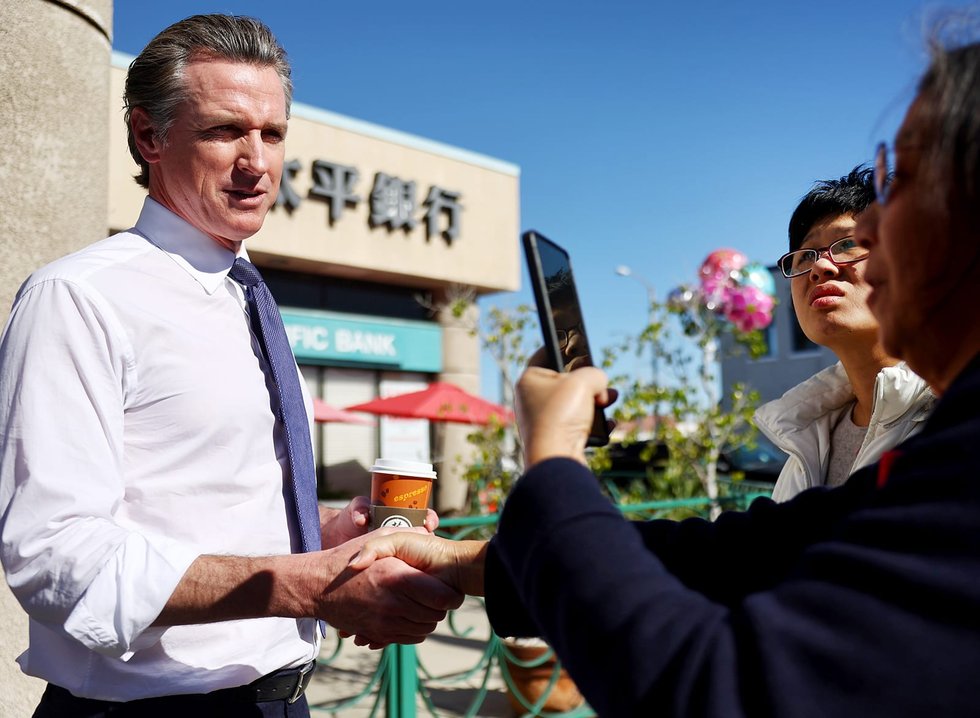Gavin Newsom vs. Ron DeSantis Who has the more appealing state