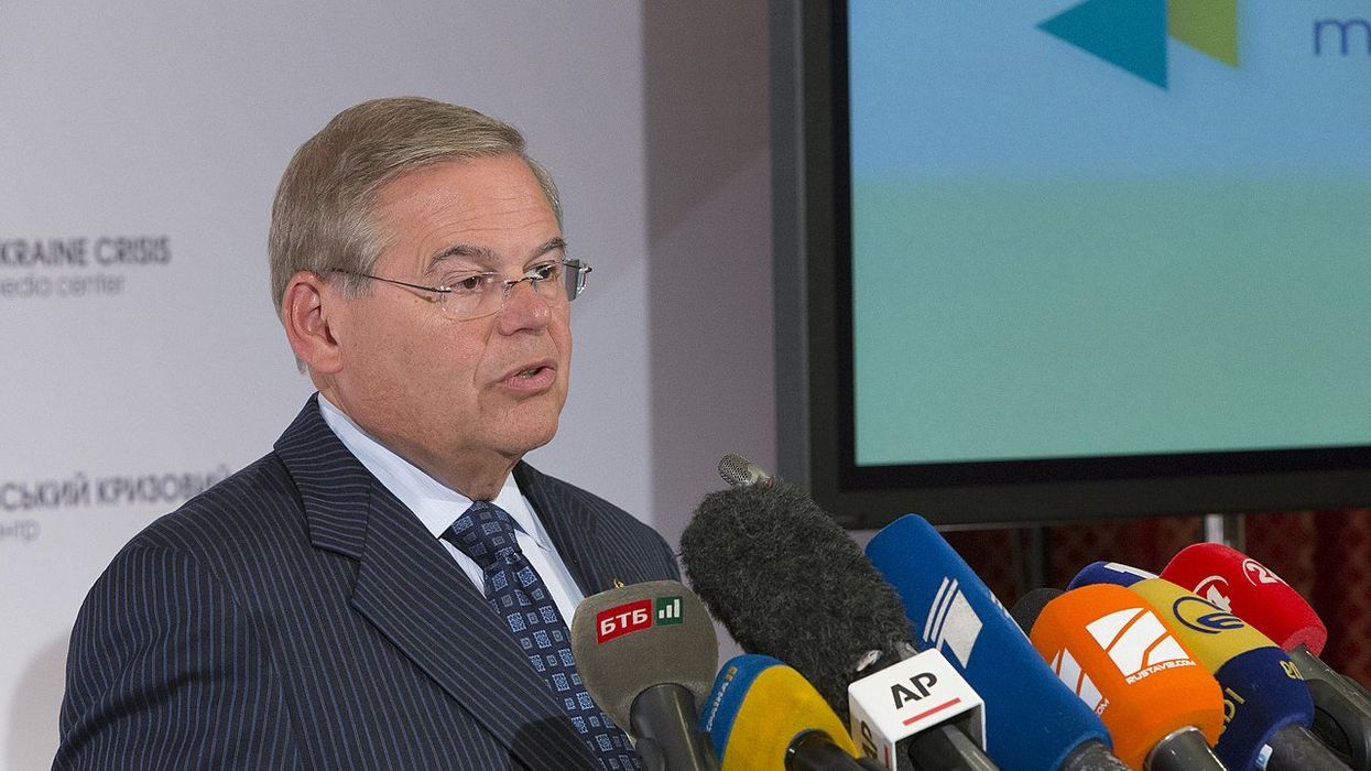 Prosecutors probe whether corrupt banking exec gave 'gold bars' to Robert Menendez