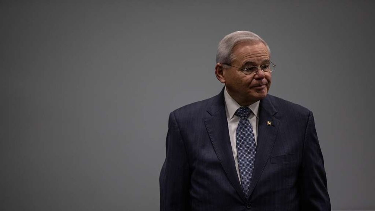 'See how easy that is to say?' GOP mocked for DOJ 'weaponization' claims after Dem senator’s indictment