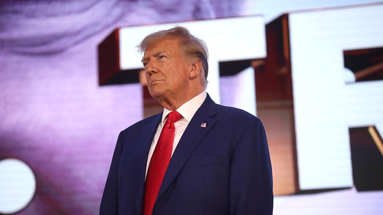 Trump campaign invades New Hampshire primary with an 'army' of 'horn-honking, flag-waving' supporters