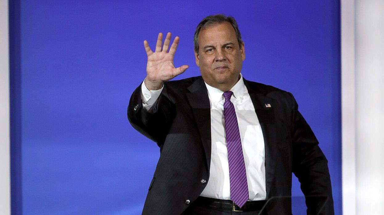 Conservative praises Chris Christie’s Trump-bashing campaign — but wants him to 'drop out of the race'