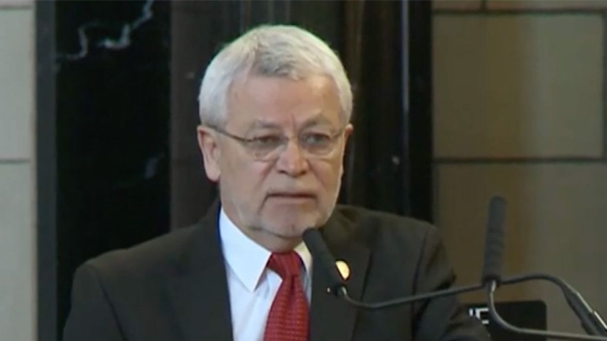 State senators demand Republican’s resignation for inserting Dem names into violent book scene