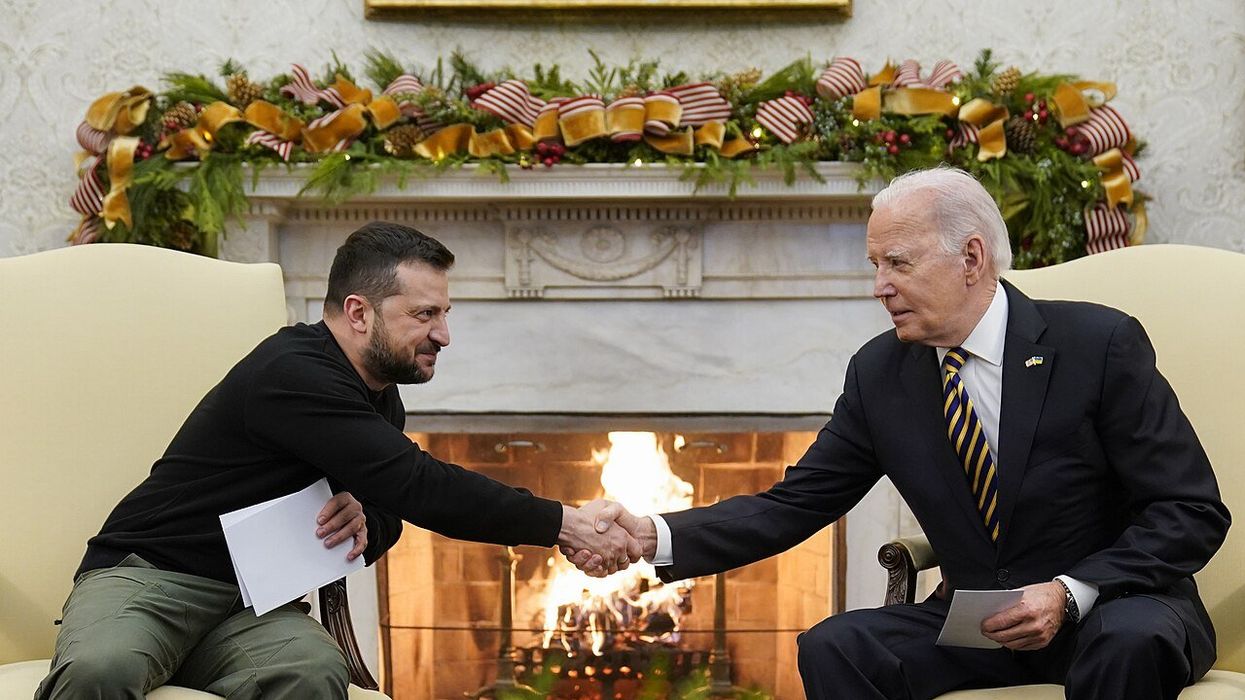 Revealed: Texts shed light on anti-Biden witness’ 'connections to Russia'