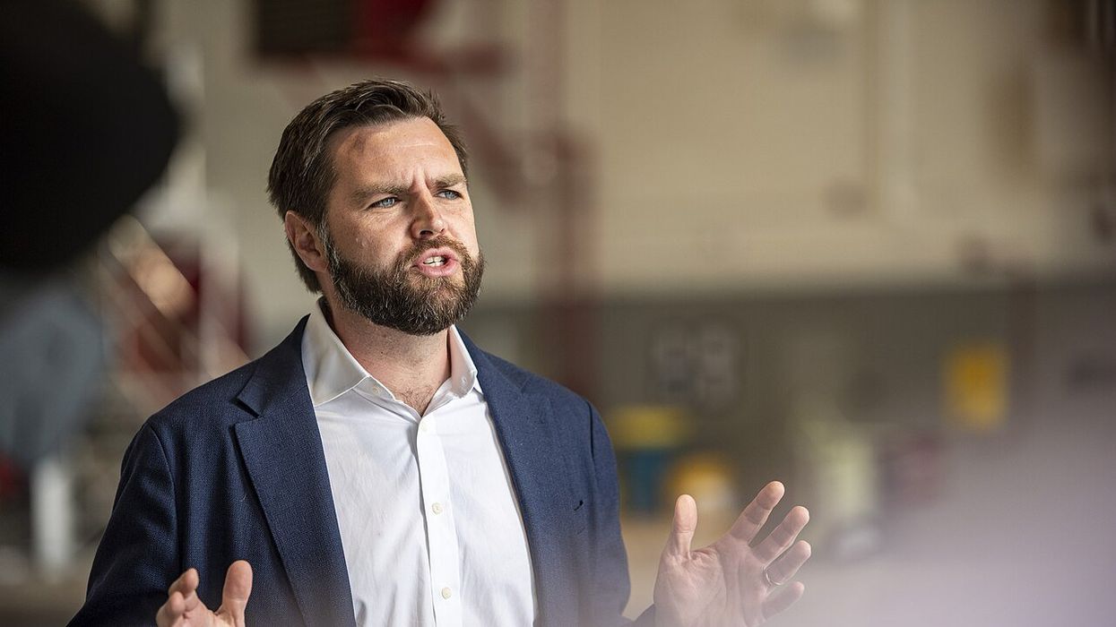 How Trump’s ongoing feuds with GOP governors could throw a massive wrench in his campaign