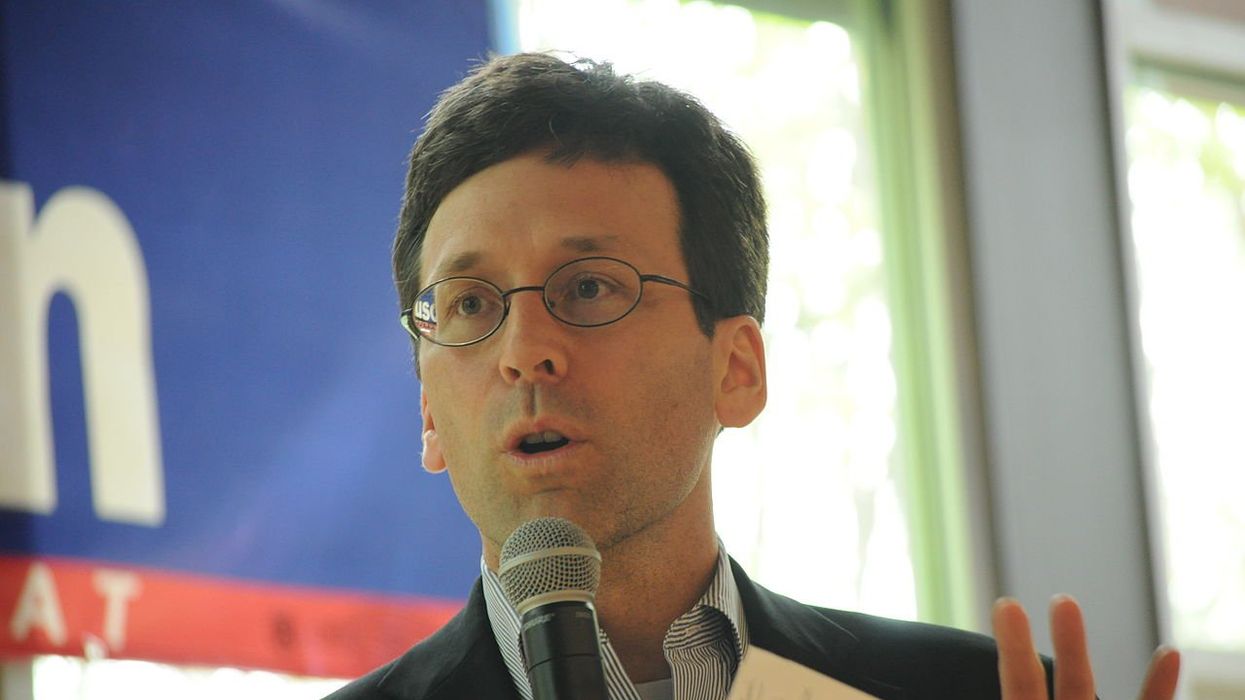 2 'Robert Fergusons' drop out of WA gov race after AG Ferguson sends notice they 'risk felony charges'