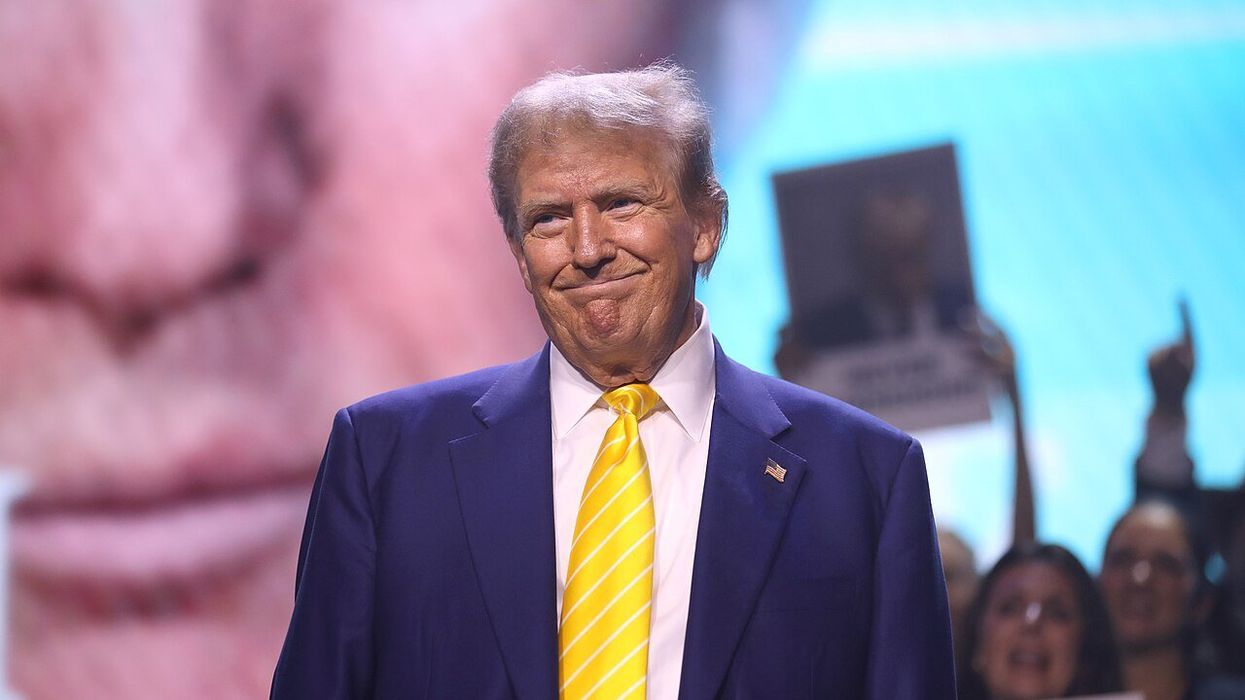 Scientific analysis exposes major flaws of Trump’s 'unlikely' electric boat/shark saga