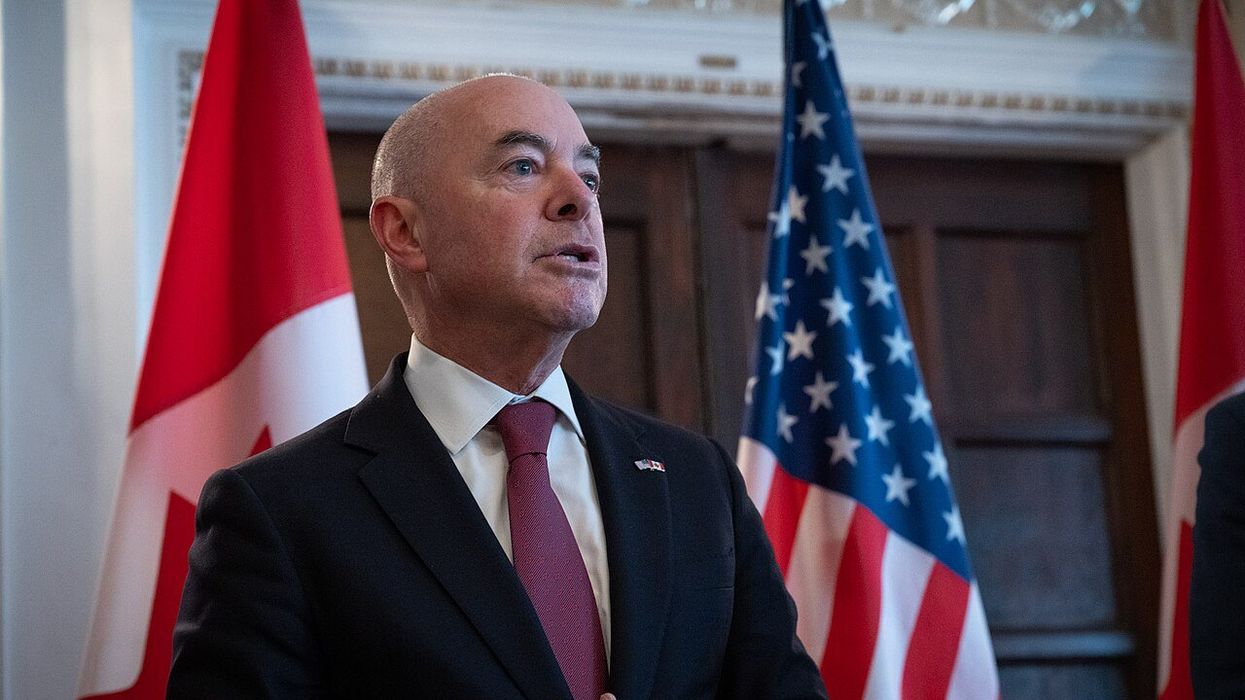 DHS secretary details 'dramatic' drop in 'migrant encounters' under Biden-Harris border policy