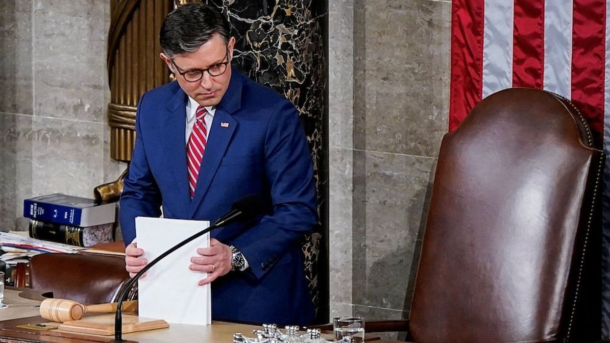 'Knows nothing': Expert reveals how Trump is about to make Mike Johnson’s life even harder