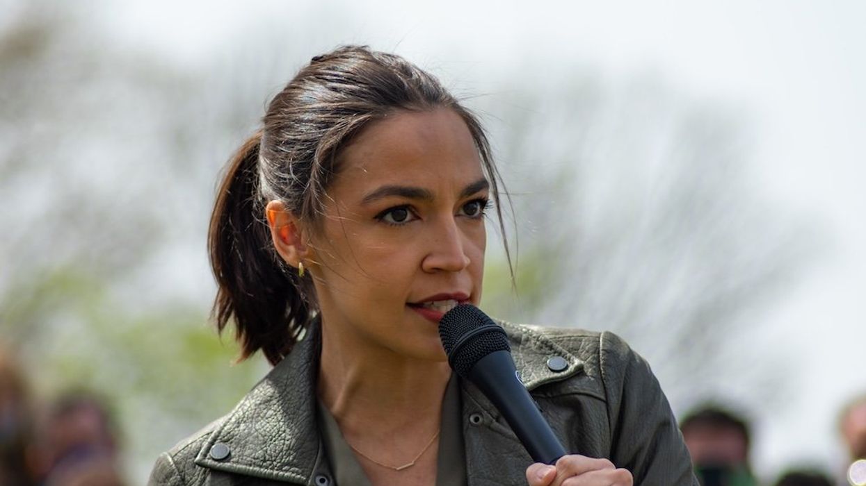 If Democrats want to win, they need to fight like AOC