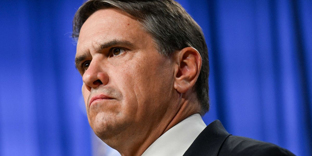 Newly-revealed messages show attorney general's key role in Trump vendettas