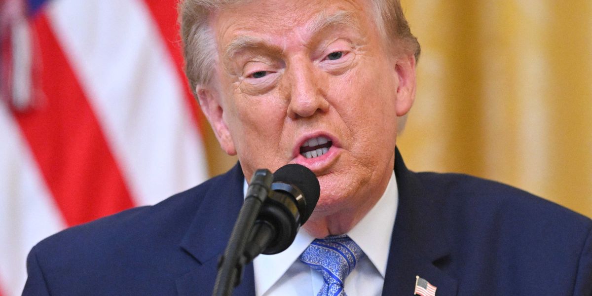 Trump orders Homeland Security to tell states who can vote