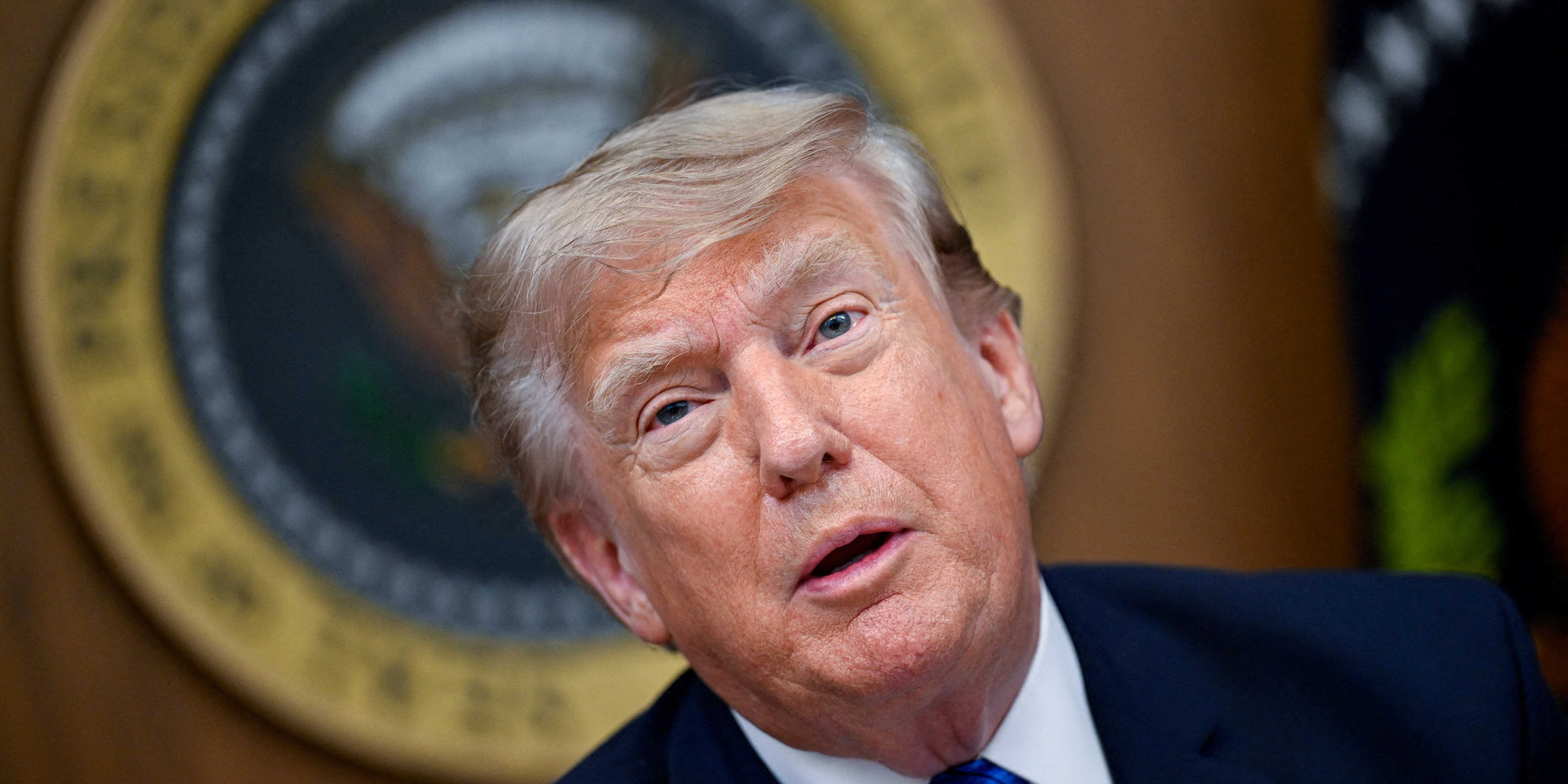 Trump alarmingly simple to spy on and there one major beneficiary : espionage expert