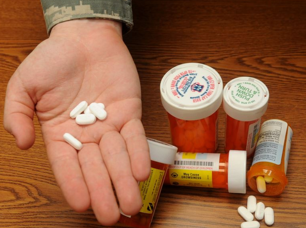 Psychologist Explains the 'Myth' of the Opioid Epidemic  -  And the Social Damage Caused by America's Drug War
