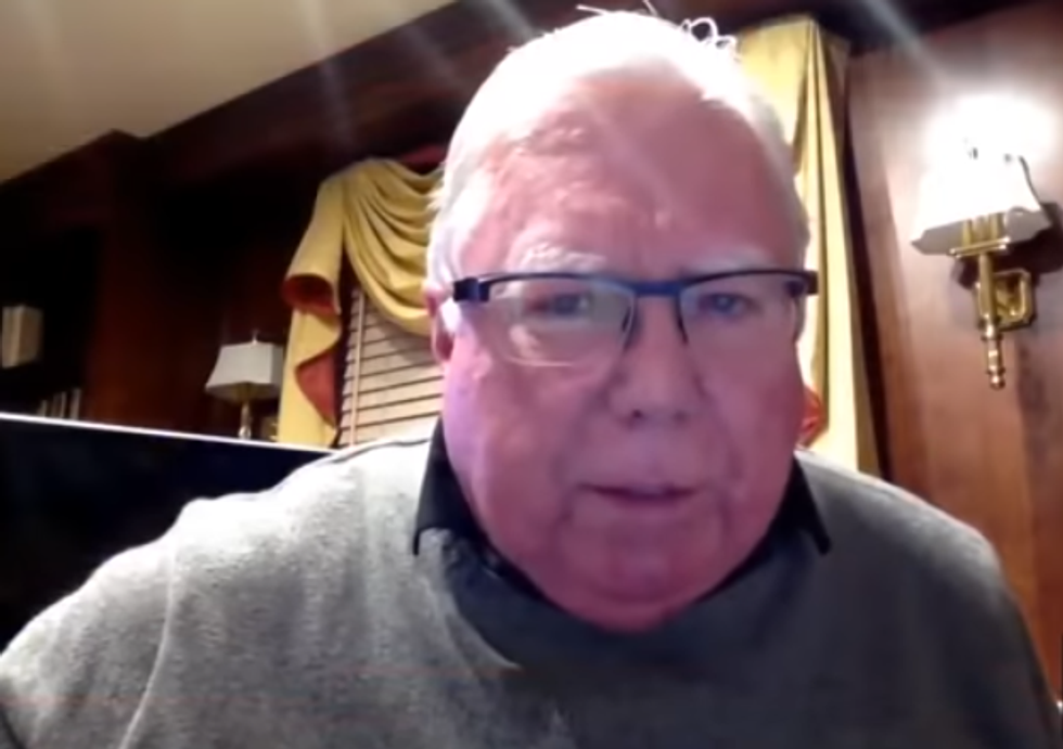 Legal experts ridicule conspiracist Jerome Corsi's frivolous claim to have filed a 'criminal complaint' against Robert Mueller