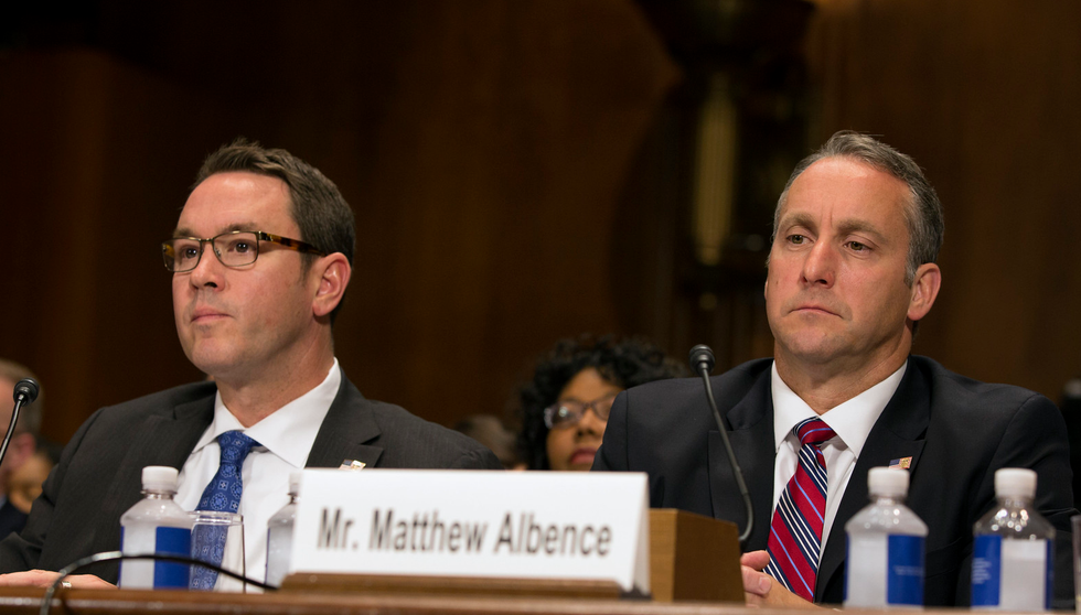 Newly revealed internal ICE memo says the agency is 'severely dysfunctional' and has overseen 'preventable' deaths: report