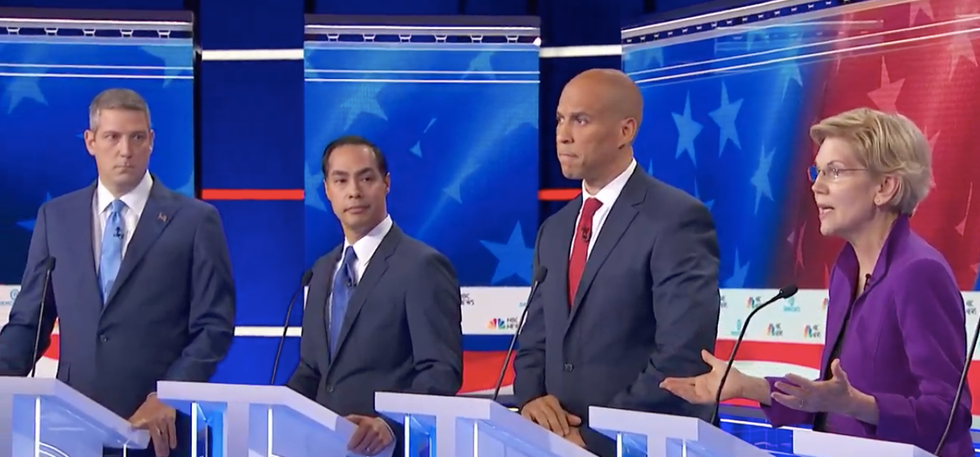 A warning sign for 2020 Democrats: Candidates are sticking to politics as usual. That won't beat Trump